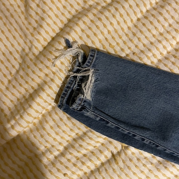Agolde Distressed Jeans - Picture 6 of 7